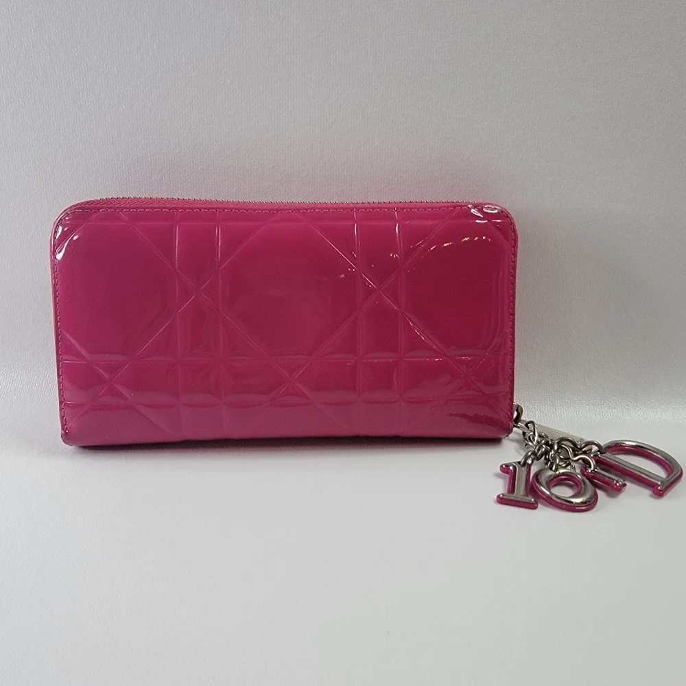 CHRISTIAN DIOR Cannage Patent Leather Zippy Long Wallet - EUC